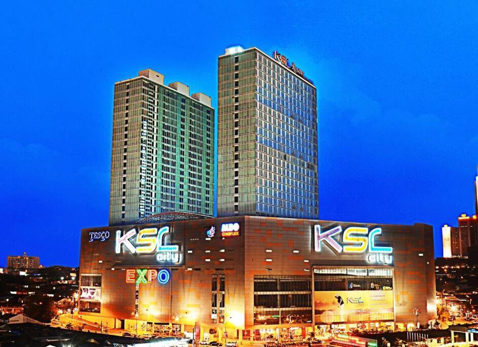 Ksl Citymall 15-20Pax 4B4B Privatelift-Smarttv70Inch-Netflix Джохор-Бару Экстерьер фото